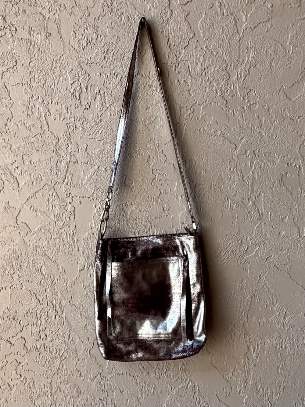 OVERLAND Metallic Silver Crossbody Shoulder Bag - Women's Fashion